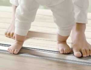 01-khong-co-rao-can-an-toan-cho-moi-nguoi-dung-300x229-7